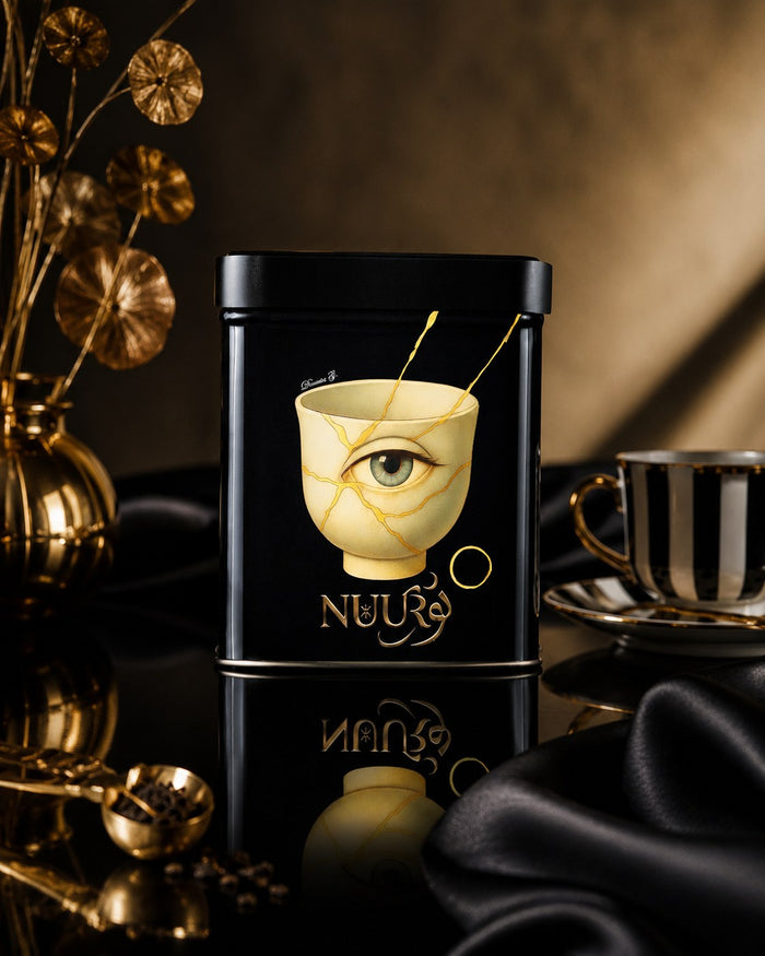 I Glow kintsugi-eye artwork tin with gold vase